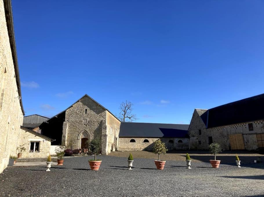 Domaine Des Hetres Villa Longraye ภายนอก รูปภาพ